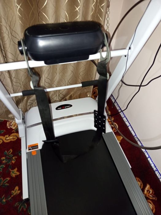 Беговая дорожка новая 120 кг вес