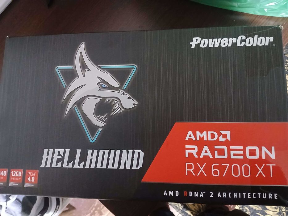 Hellhound AMD Radeon™ RX 6700 XT 12GB GDDR6