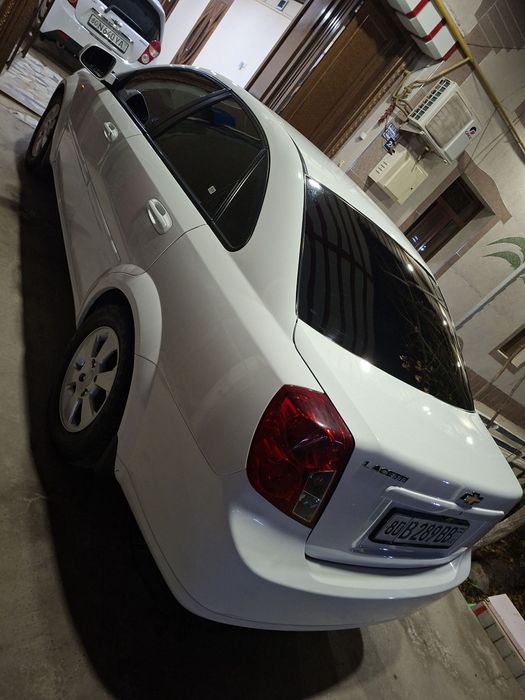 23 aftamat jentra sotiladi