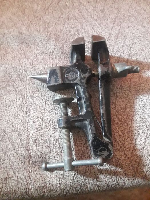 Продам. Ювелирные  тиски.