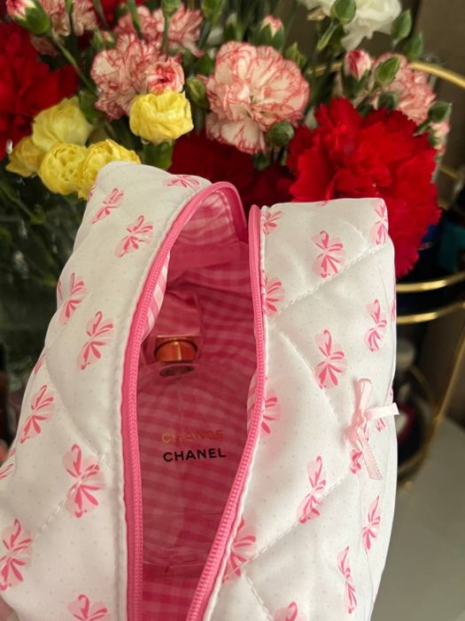 Мини косметичка нежная розовая с бантиками