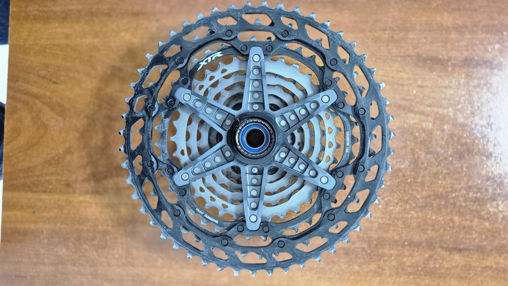 Grupset Shimano XTR 9100 , pedalier Race Face Next R Carbon 1x12