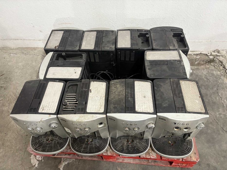 Кафемашина/ ни - Delonghhi magnifika