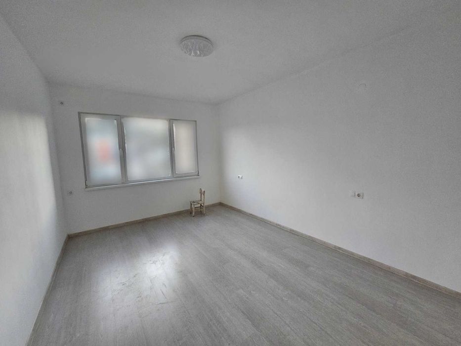 Продава се Тристаен апартамент в Горна Оряховица - 110 кв.м за 1455 €/кв.м - Снимка #10