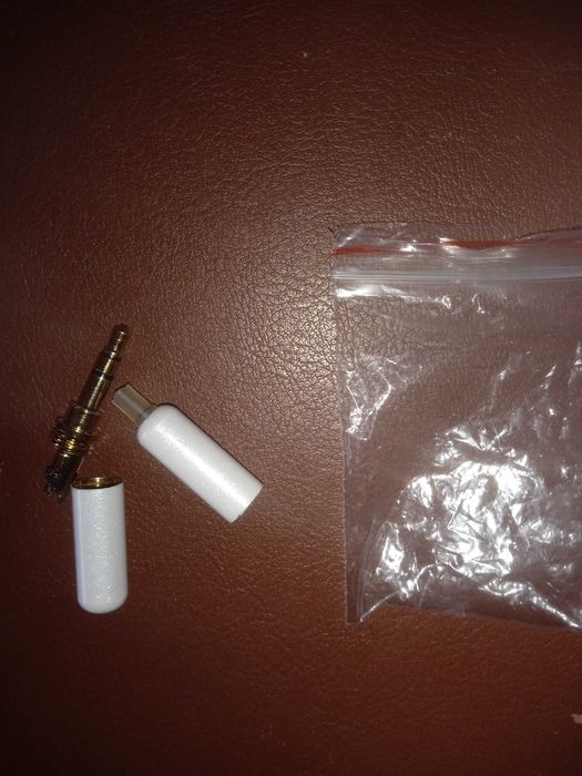 Мини-джек 3.5 мм.