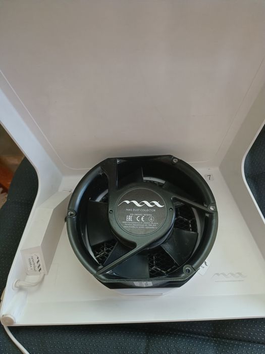 Пылесос для маникюра