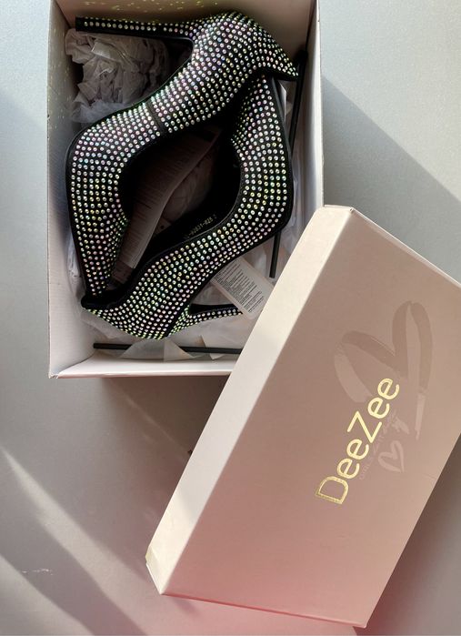 Висок ток с камъни, блестящи обувки ЧИСТО НОВИ