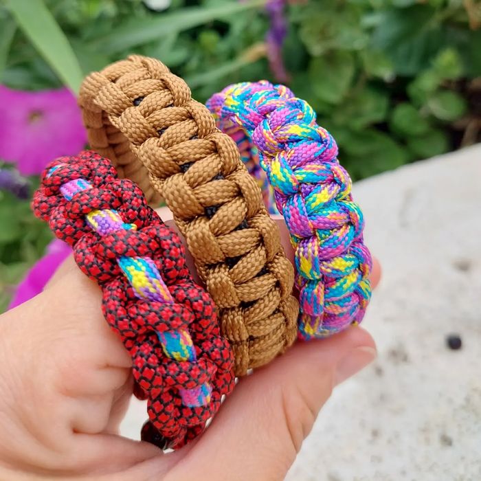 Браслеты из паракорда