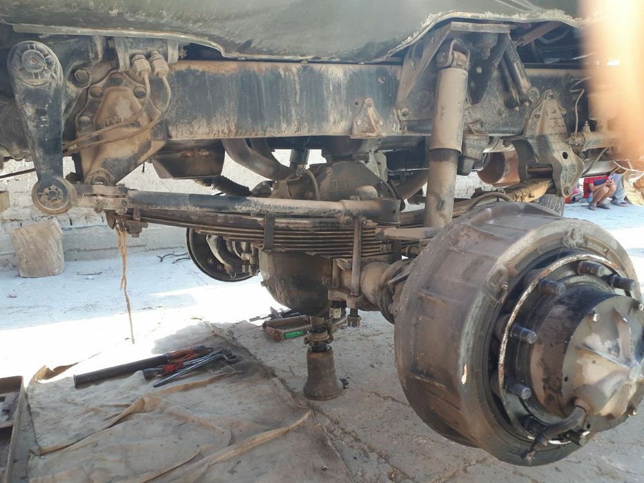 Урал мост передок