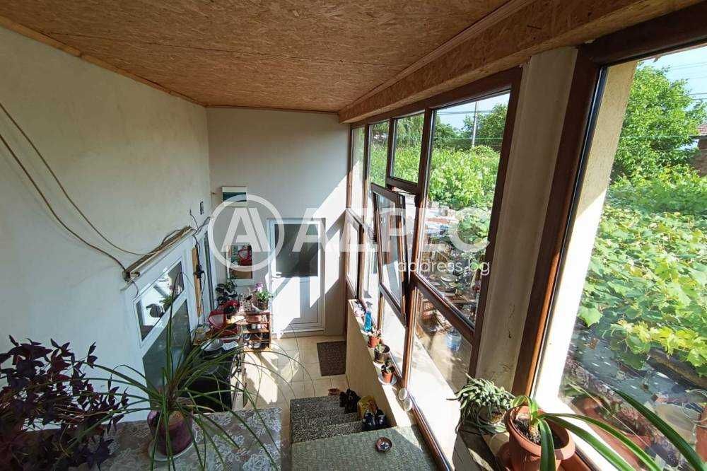 Продава се Къща в с. Островче, Област Разград - 70 кв.м за 948 €/кв.м - Снимка #3