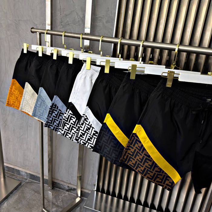 Мъжки бански различни модели