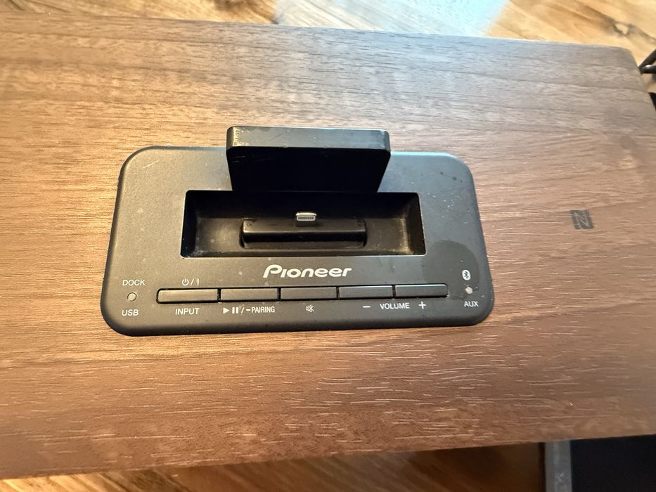 Pioneer XW-BTS7 Dark Walnut- iPod/iPhone/Bluetooth/USB/Aux