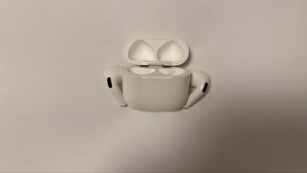 vand airpods 4 fara anc