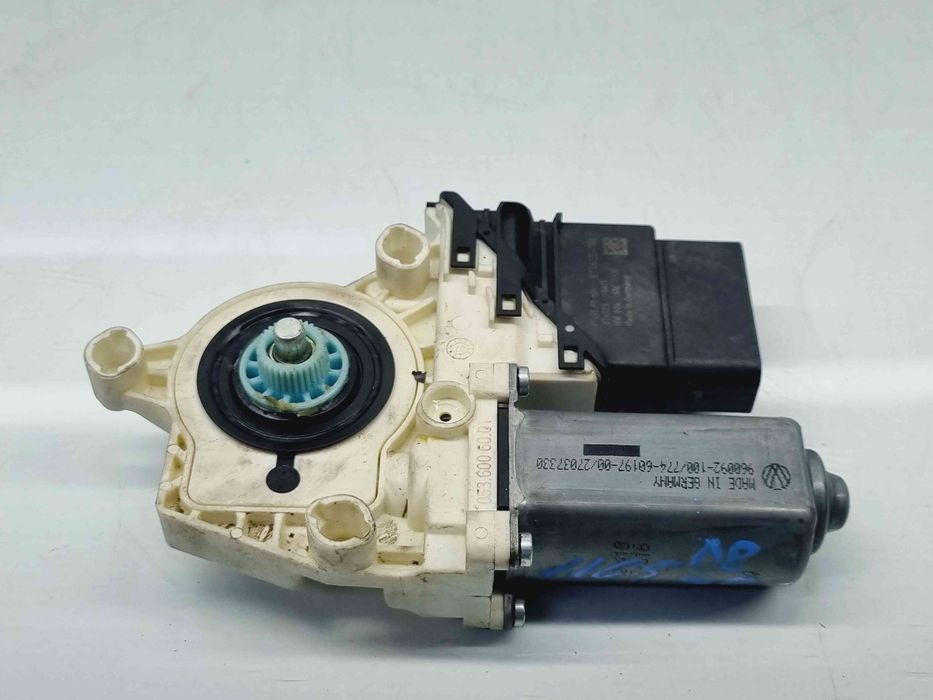 Motoras geam dreapta spate Volkswagen Passat B6 Variant (3C5) [Fabr 20