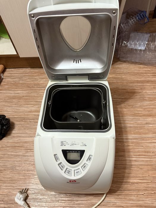 Хлебопечка Binatone