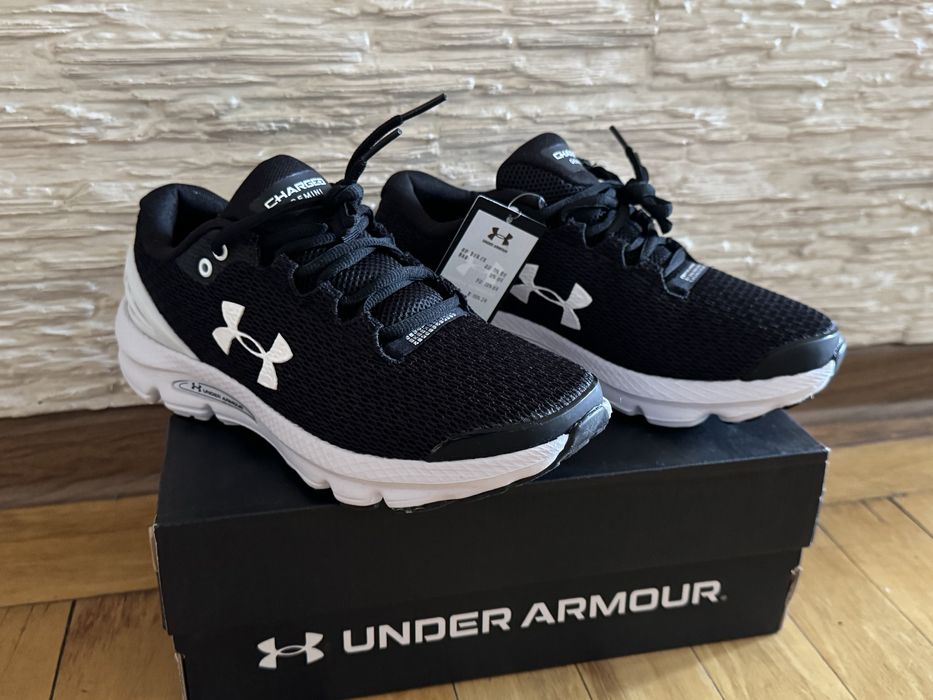 Under Armour кроссовки