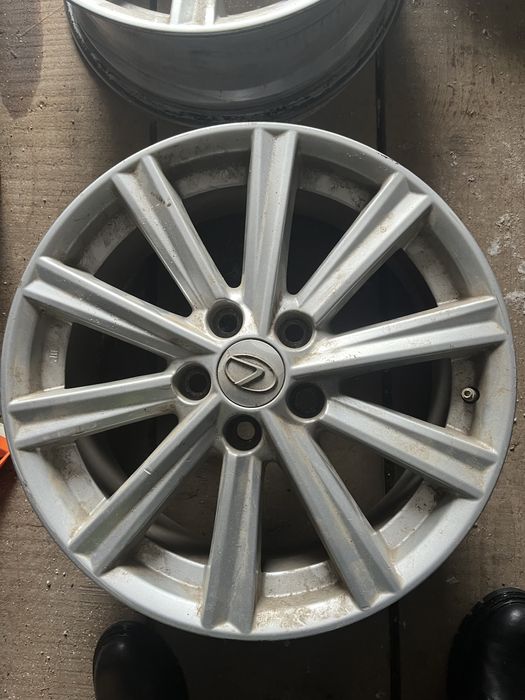 Диски на тойоту R 17