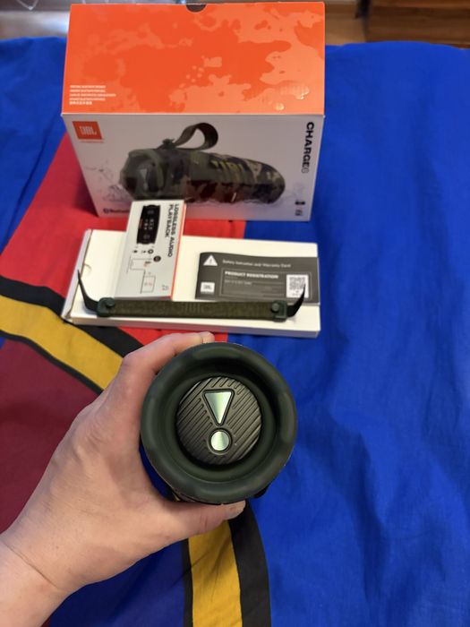 JBL  колонка CHARGE 6