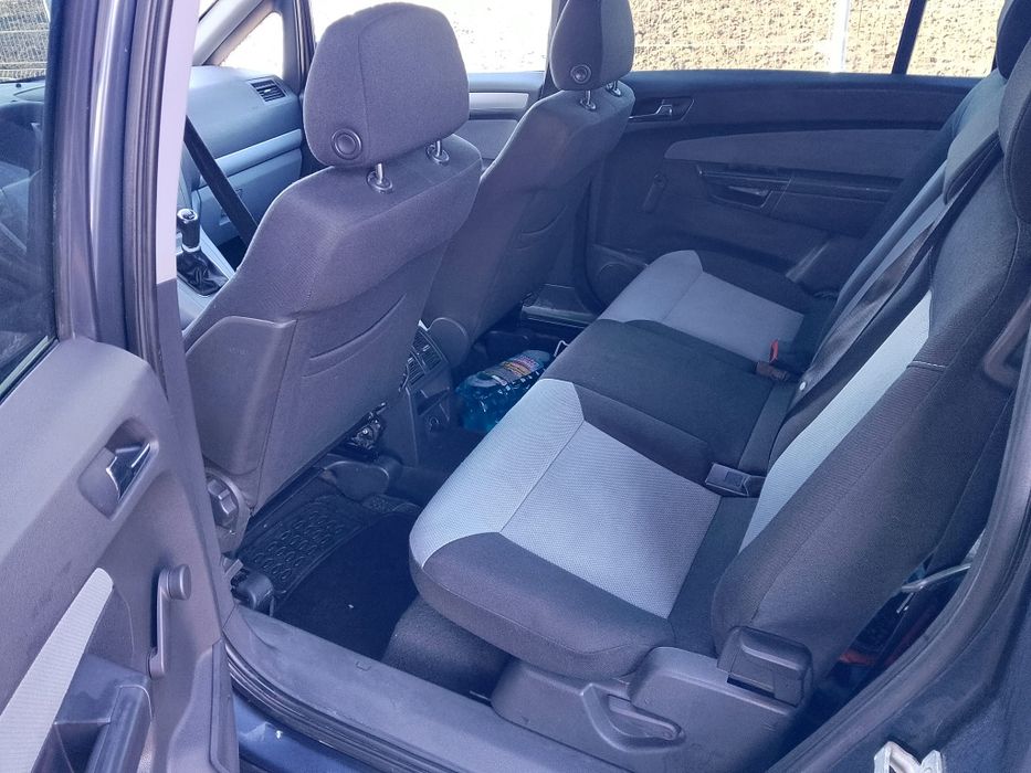 De vânzare Opel Zamfira b