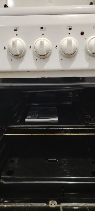 Продам газовую плиту