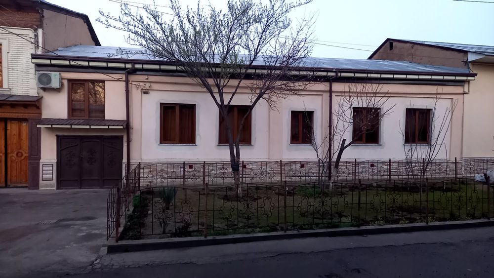 Медгородок профессорский Нозимахоним участка Олмазор Алмазарский район