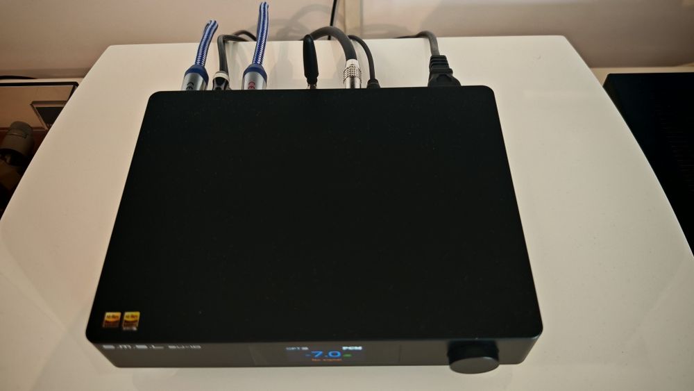 Smsl su 10 dac hi-res