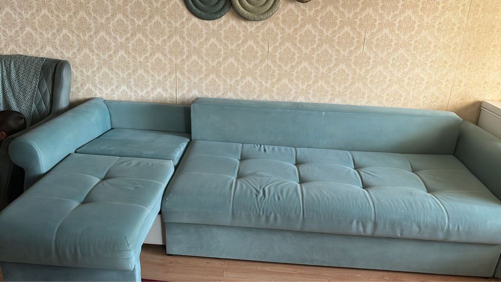 Продается 3м диван