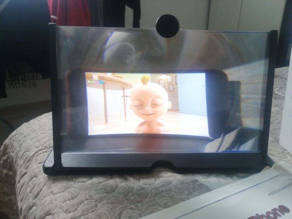 Vând MobilePhone. Video 3D este de culoare neagra nu este folosit