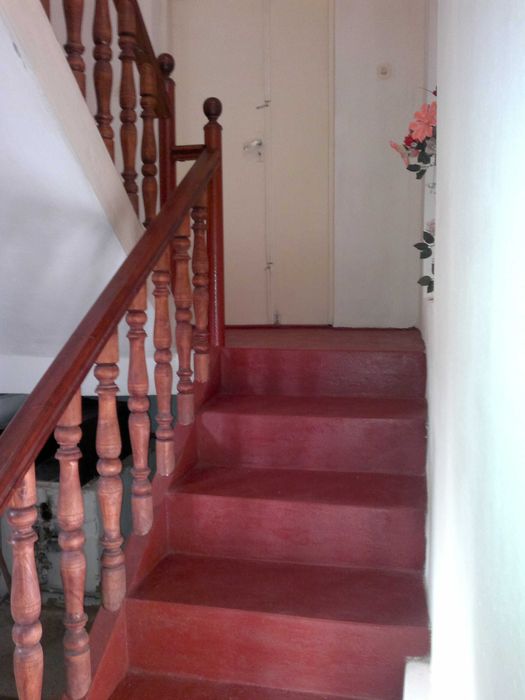 Продаётся большой дом с участком 8 соток в центре г.Янгиюль