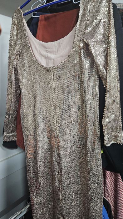 Продам вечерние платья