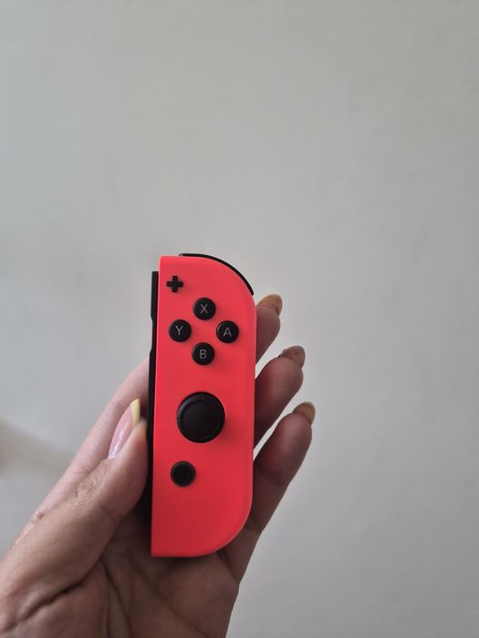 Нов Оригинален Десен Joy-Con (R) 3a Nintendo Switch Neon Red (Неоново червен)