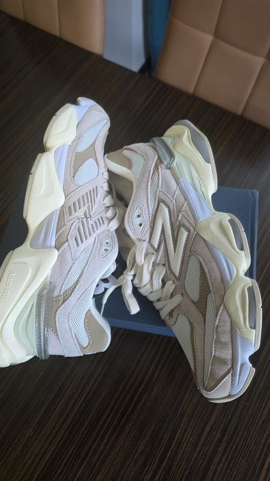 Vând pantofi New balance 9060 marimea 45(44.5)