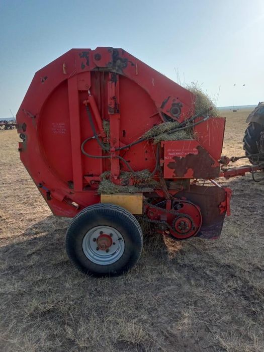 Пресс подборщик рулонщик рулон