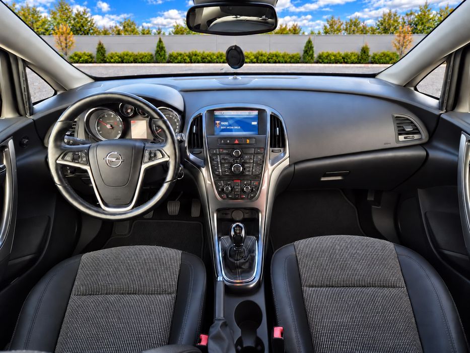 OPEL Astra 2013 — imagine 5