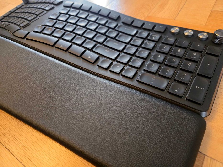Нова клавиатура Razer Pro Type Ergo