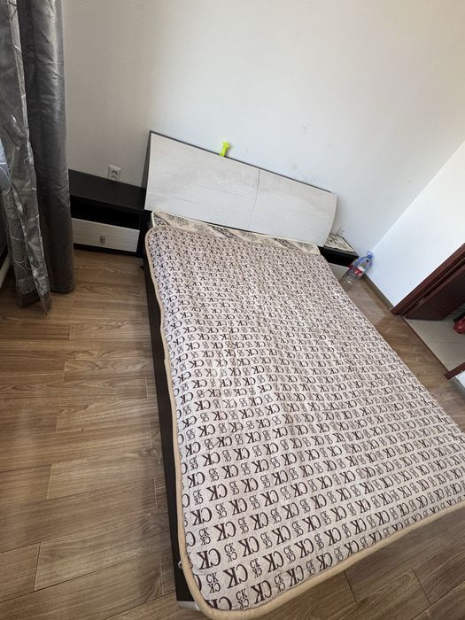 Продам спальную гарнитуру