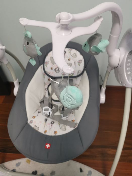 Електрическа бебешка  люлка Zizito Hana
