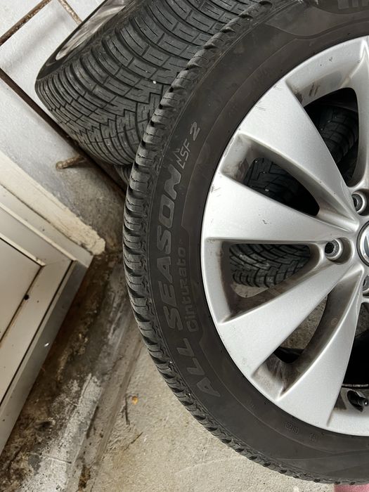 Vand jante R17 OEM Vw,Audi,Seat cu anvelope Pirelli (Allseason)