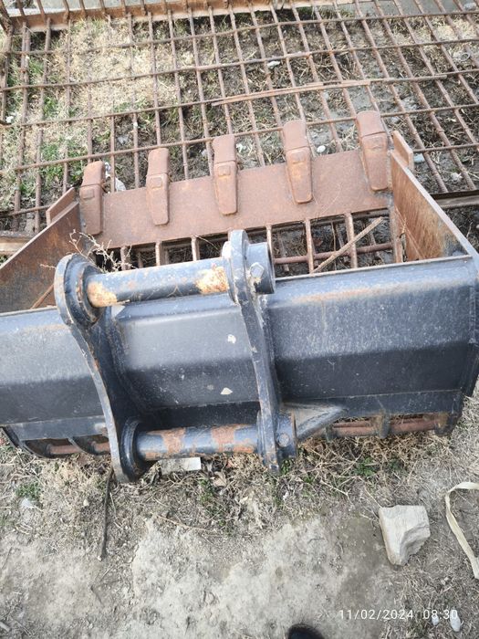 Kovush Ekskavator uchun