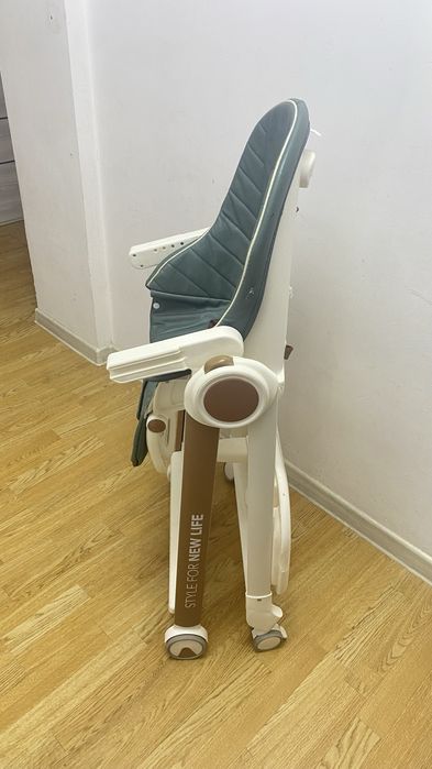 Детский стул для кормления