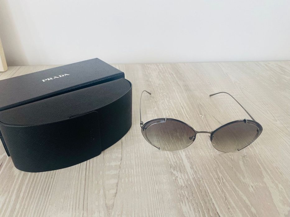 Ochelari de soare femei Prada