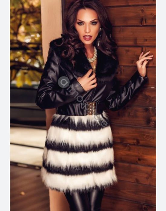 Geaca Atmosphere cu blanita in partea de jos