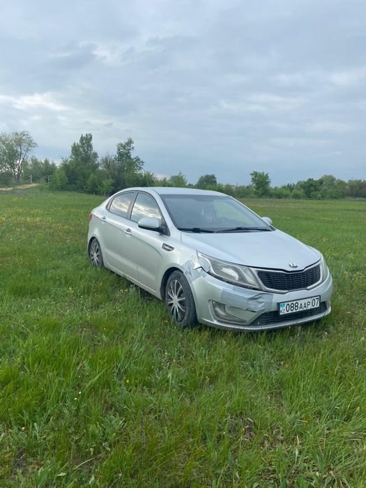 Продам машину Киа рио
