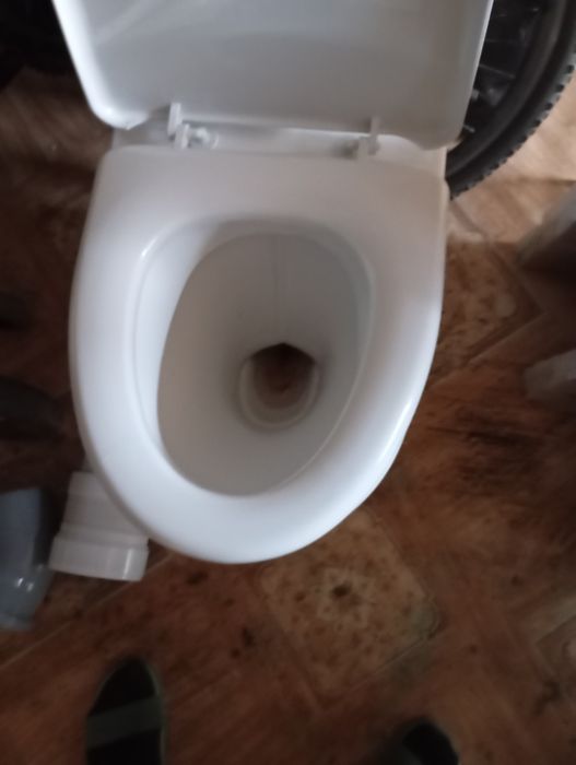 Продам унитаз б/у