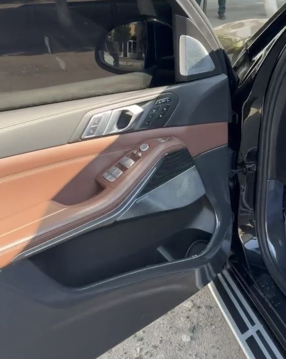BMW X7 Xdrive 50i 2019 год