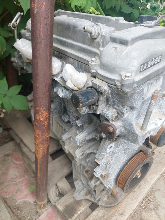 Продам Мотор Тоёта авенсис 2