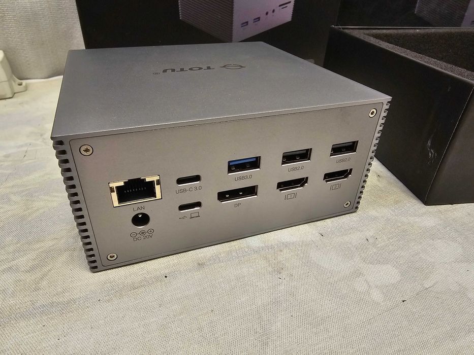 Statie Docking TOTU USB-C Triple Display 4K - Model TT-DC001A - Noua