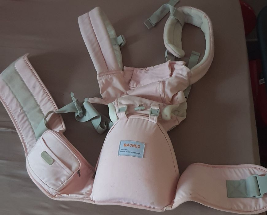 Se vinde următoarele