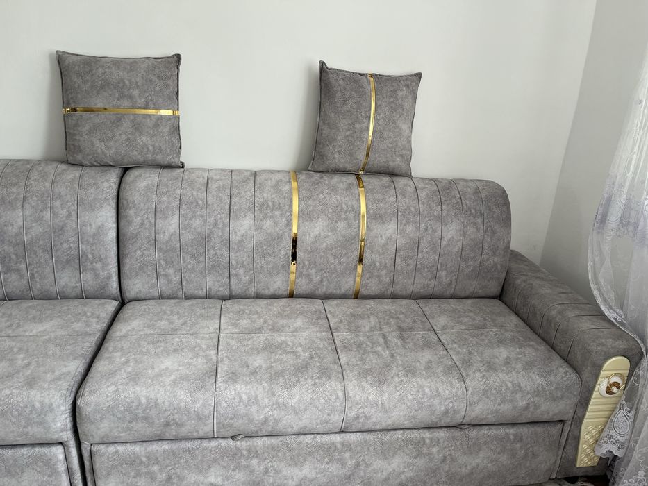 Диван гостевой.