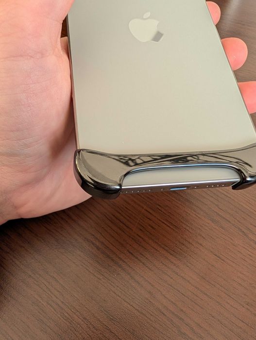 Husa din titan pur Iphone 16 Pro Max